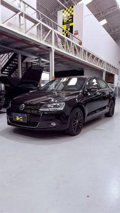VOLKSWAGEN JETTA 2.0 TSI HIGHLINE 211CV GASOLINA 4P TIPTRONIC VOLKSWAGEN JETTA 2.0 TSI HIGHLINE 211CV GASOLINA 4P TIPTRONIC